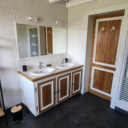 La Cour D'arblade 3*