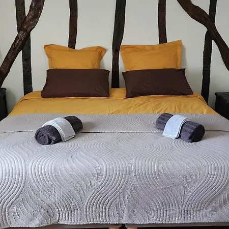 Bed and Breakfast La Cour D'arblade 3*